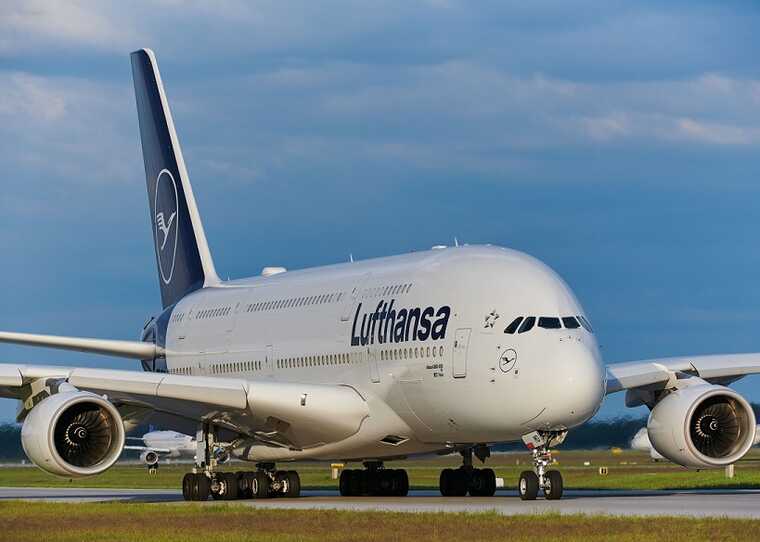  Lufthansa       ,  DW